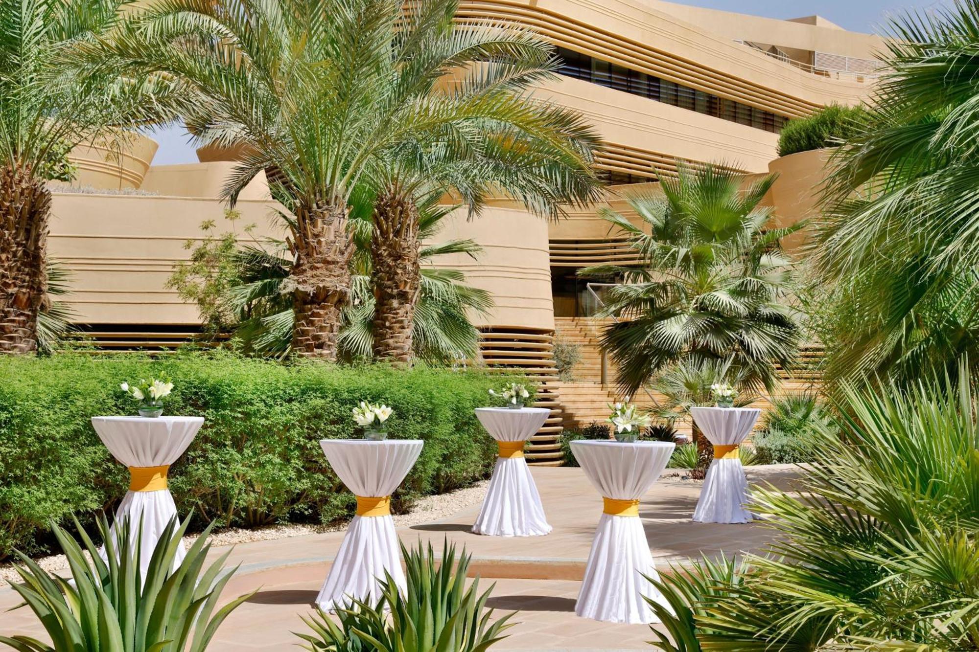 Riyadh Diplomatic Quarter - Marriott Executive Apartments Exterior photo